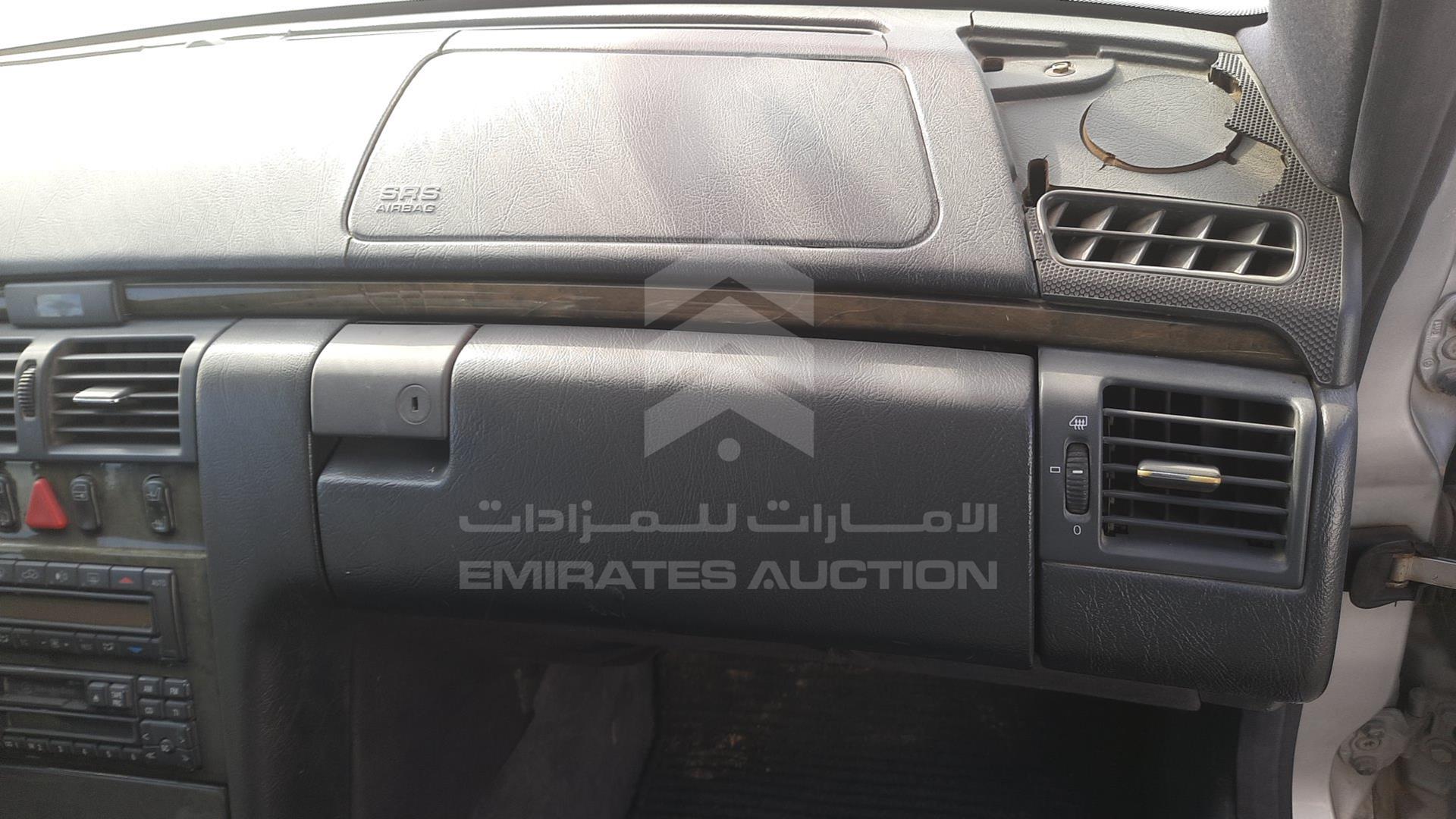 0 MERCEDES E 320 VIN: WDB2102651A540046