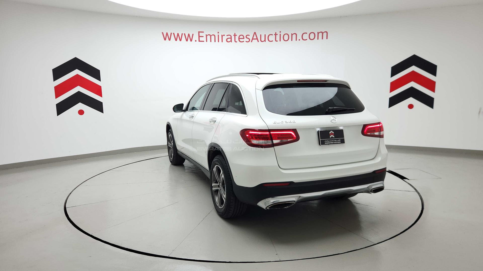 2017 MERCEDES GLC 300 VIN: WDC0G4JB8HF123616