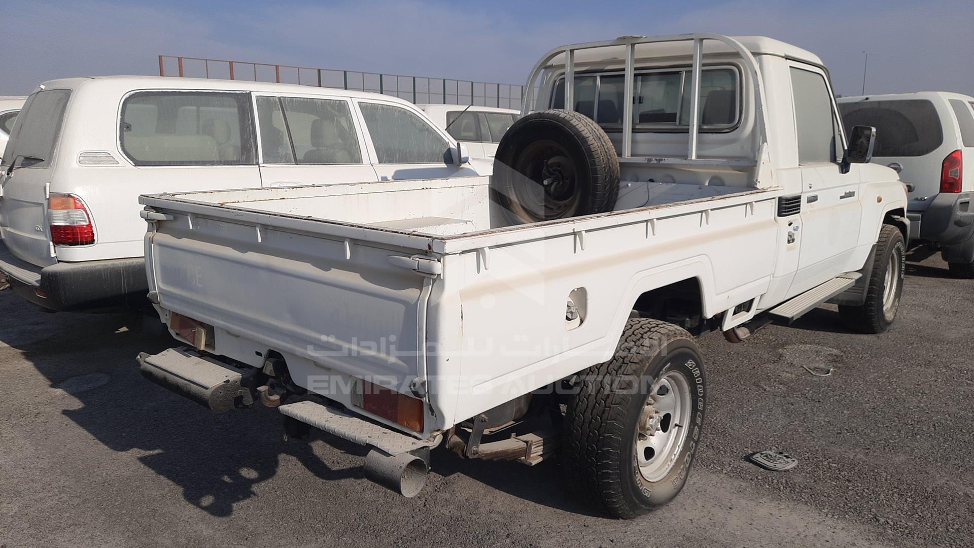 2008 TOYOTA LAND CRUISER PICKUP VIN: JTFLJ73J686045841