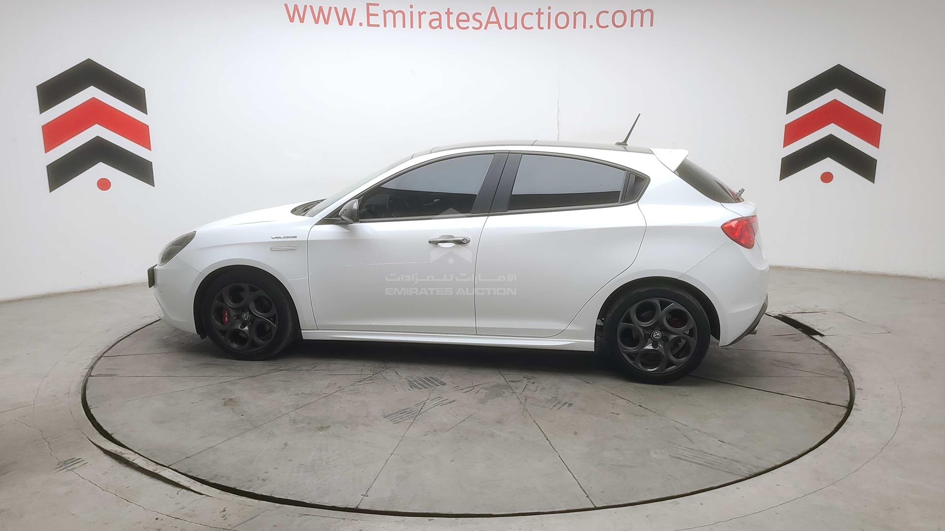 2019 ALFA ROMEO GILULIETTA VIN: ZARCABC45K7510929