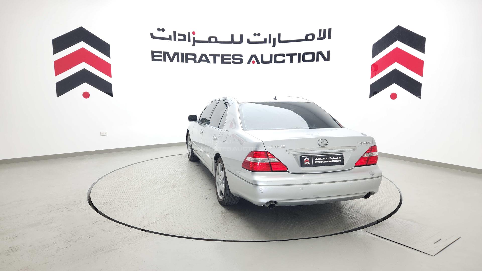 2004 LEXUS LS 430 VIN: JTHBN36F740127825