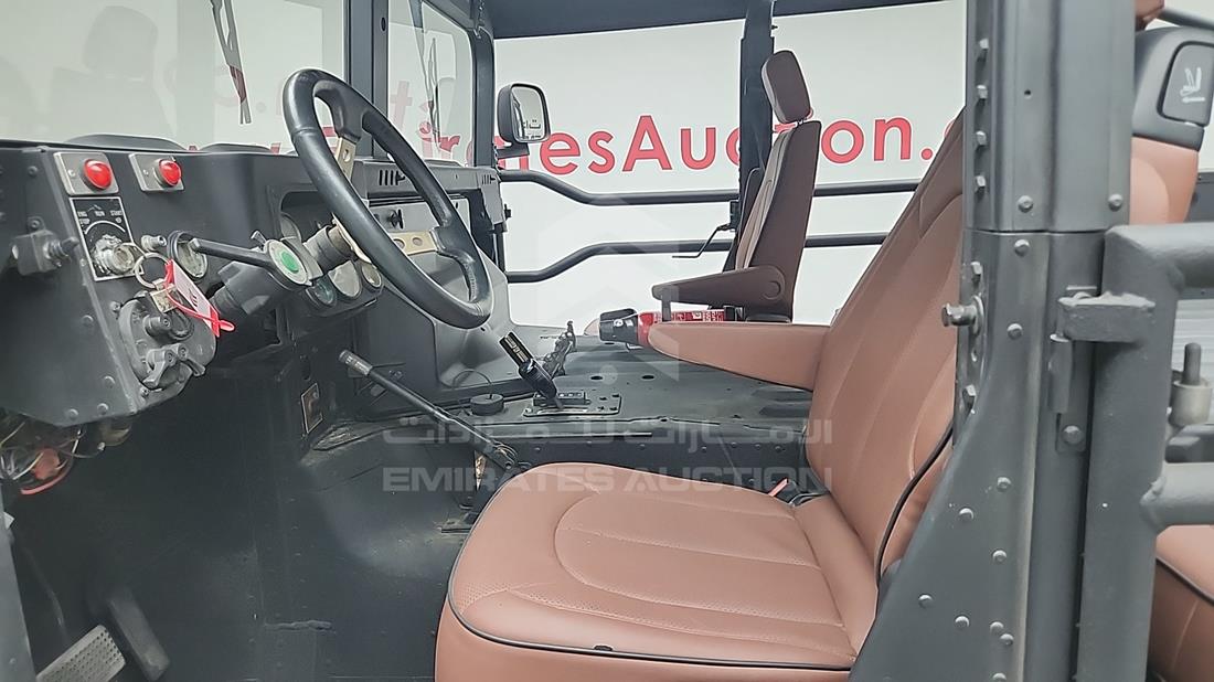1986 Hummer H1 — Front Left Driver Seat View — Photo 12