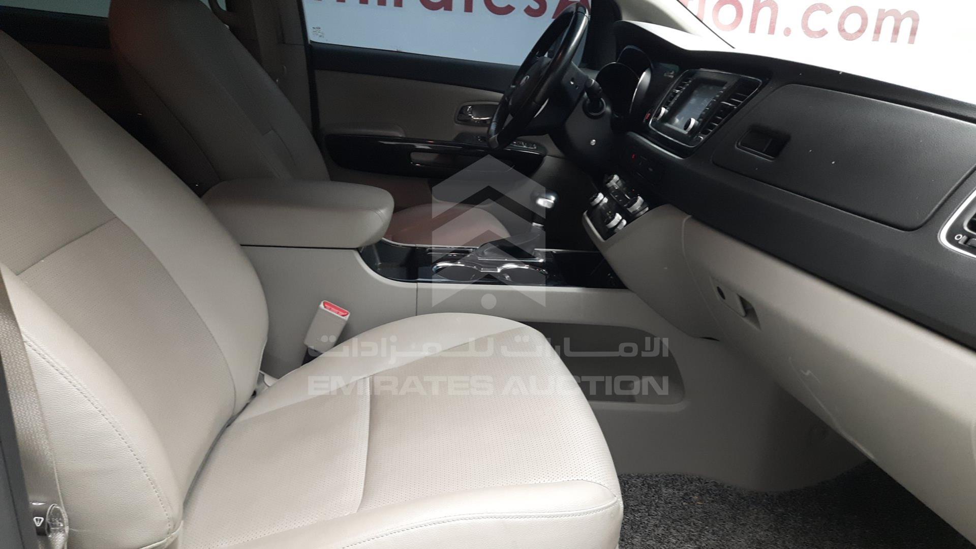 2019 KIA CARNIVAL VIN: KNHMF37ABKS490799