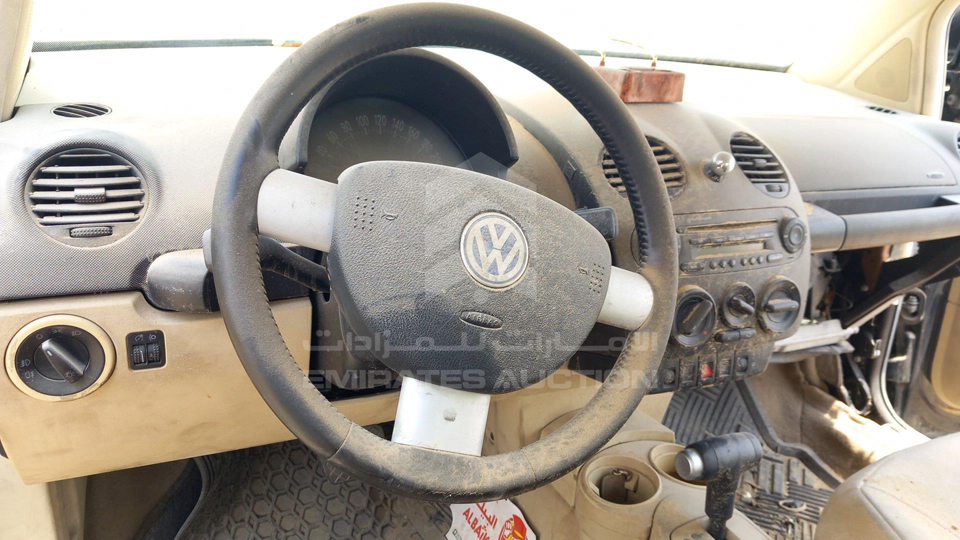 2002 VOLKSWAGEN BEETLE VIN: WVWZZZ9CZ2M627869