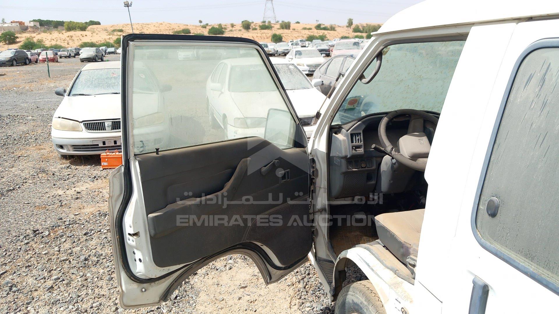 2013 MITSUBISHI L 300 VIN: JMYHNP13WDA701238