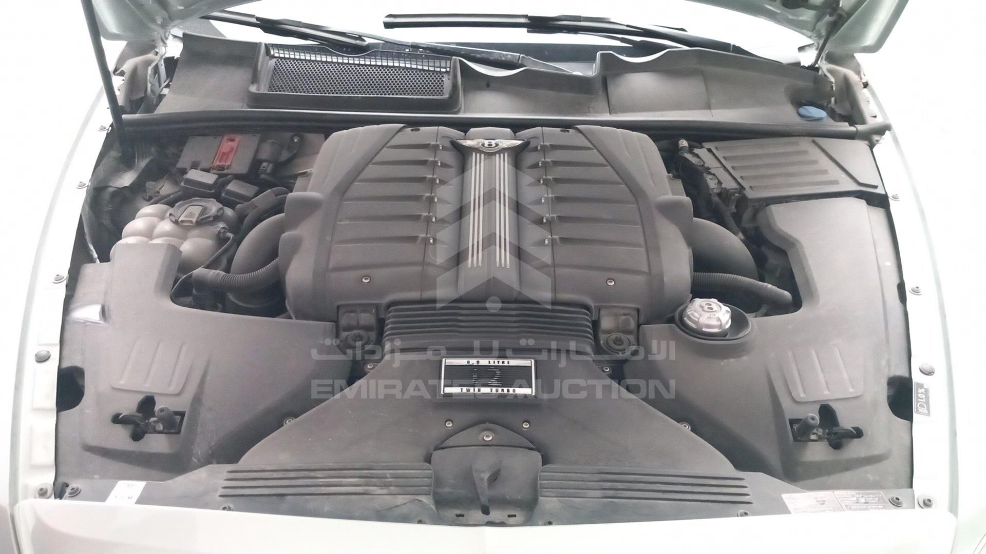 2017 BENTLEY BENTAYGA VIN: SJAAB1ZV5HC016676