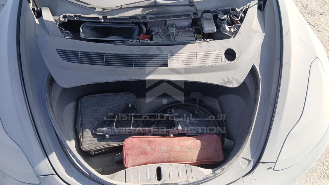 تيسلا موديل 3 2020 — خليج المحرك — صورة 27