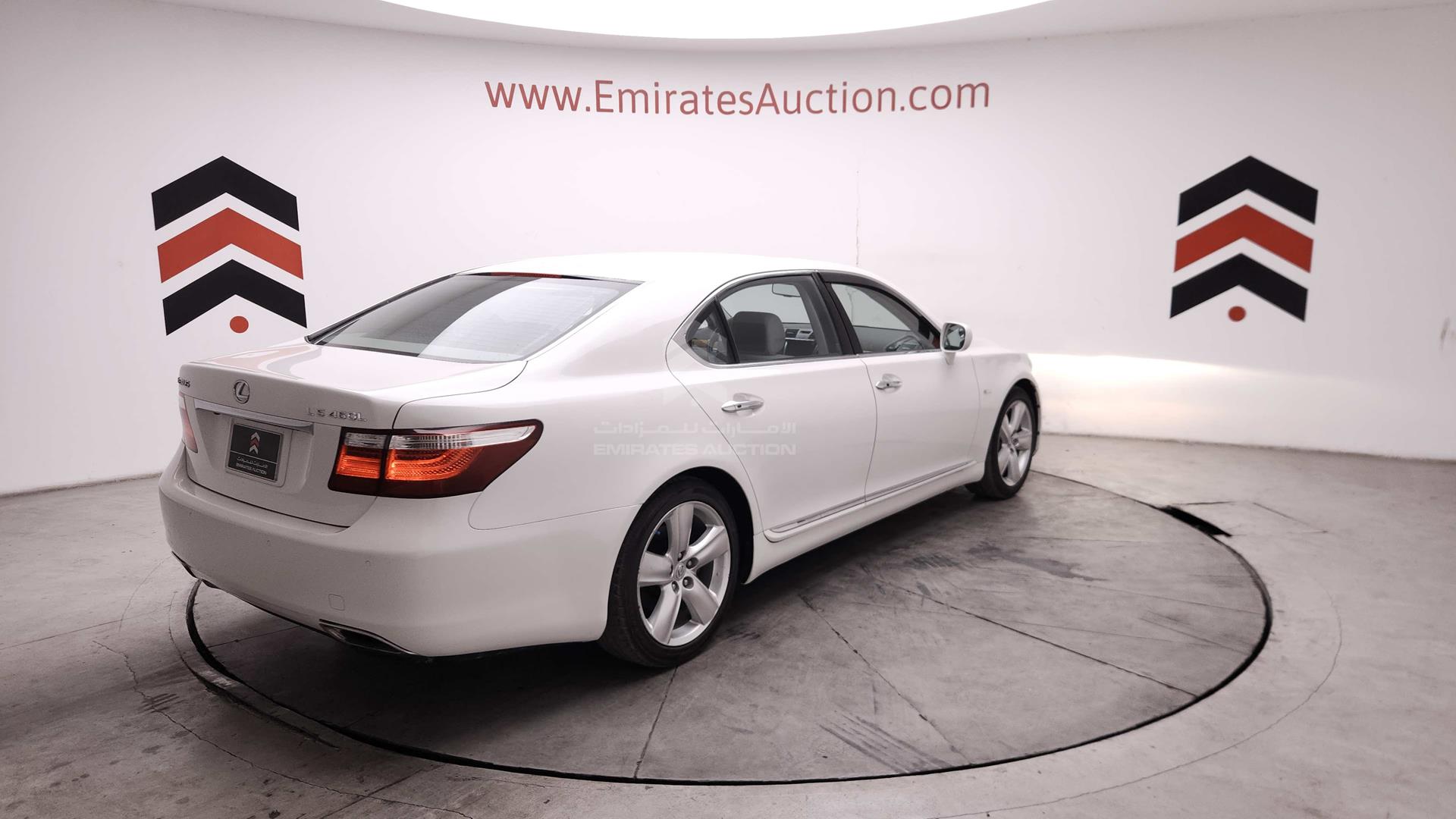 2008 LEXUS LS 460 VIN: JTHGL46F505008833
