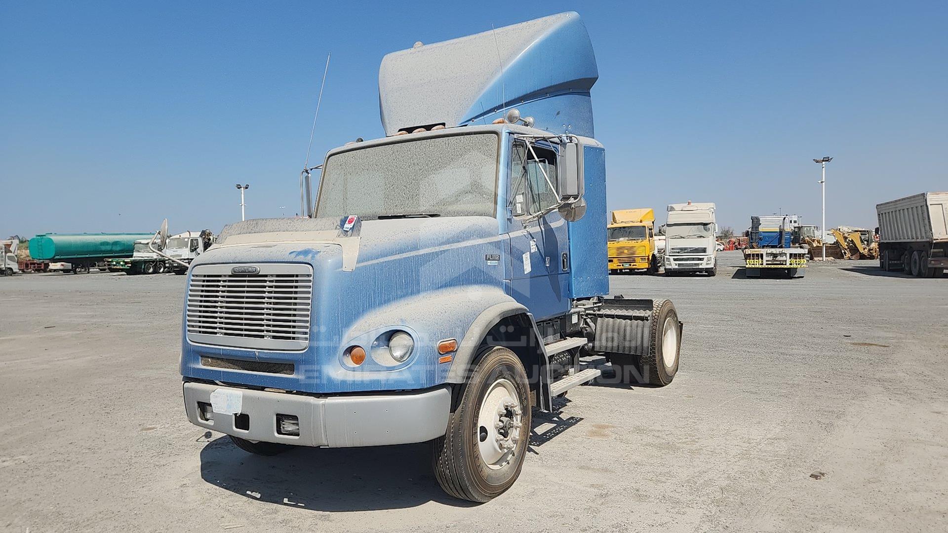2001 FREIGHTLINER FL 80 VIN: 1FUWTMCB41HH38291