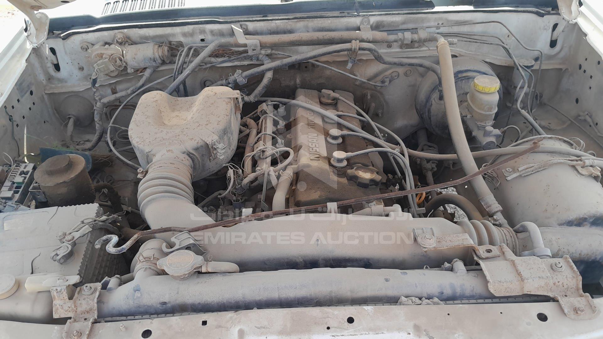 2001 NISSAN 2400 VIN: JN6DD22Y51X000201