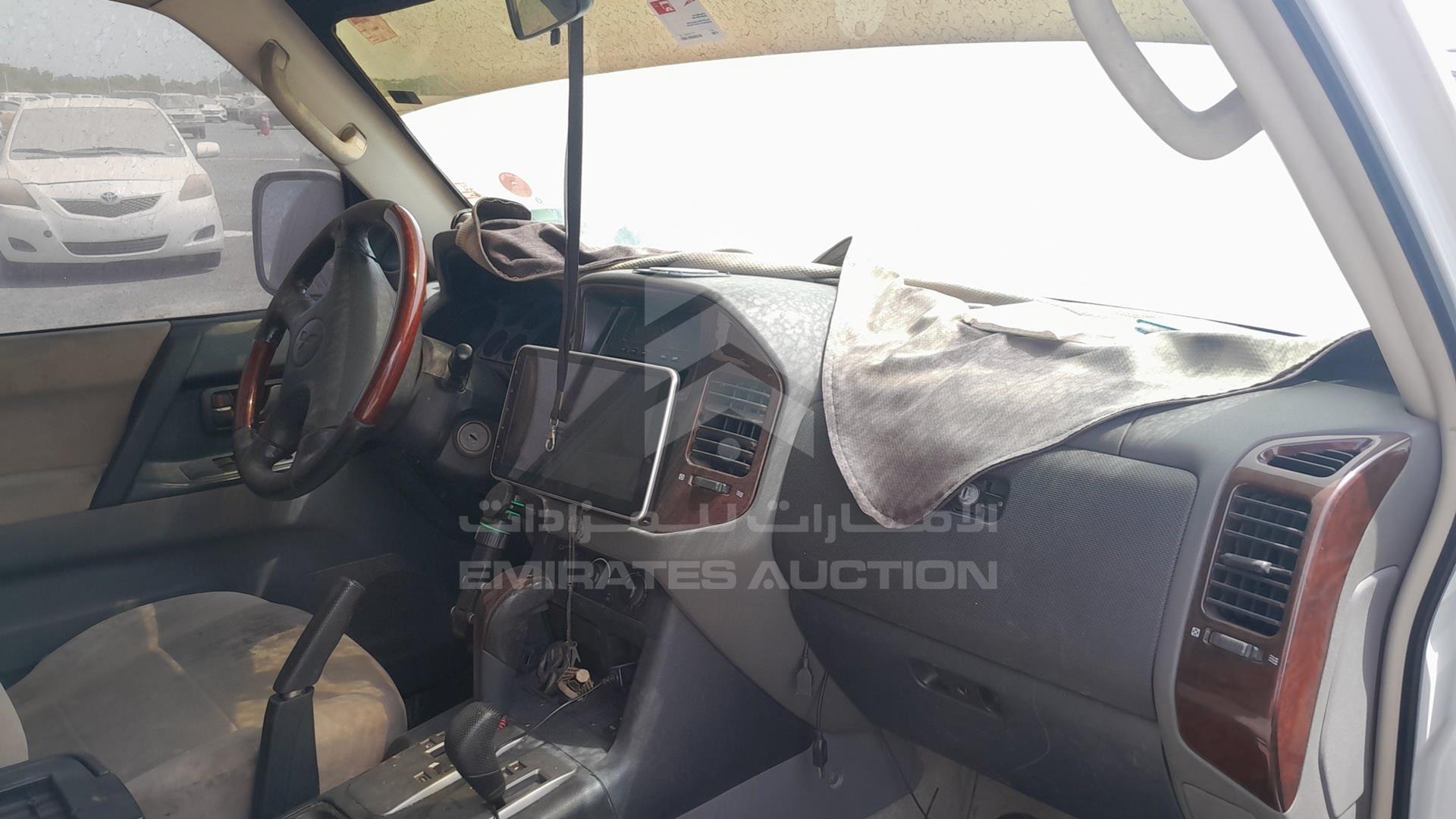 2005 MITSUBISHI PAJERO VIN: JMYLRV73W5J706988