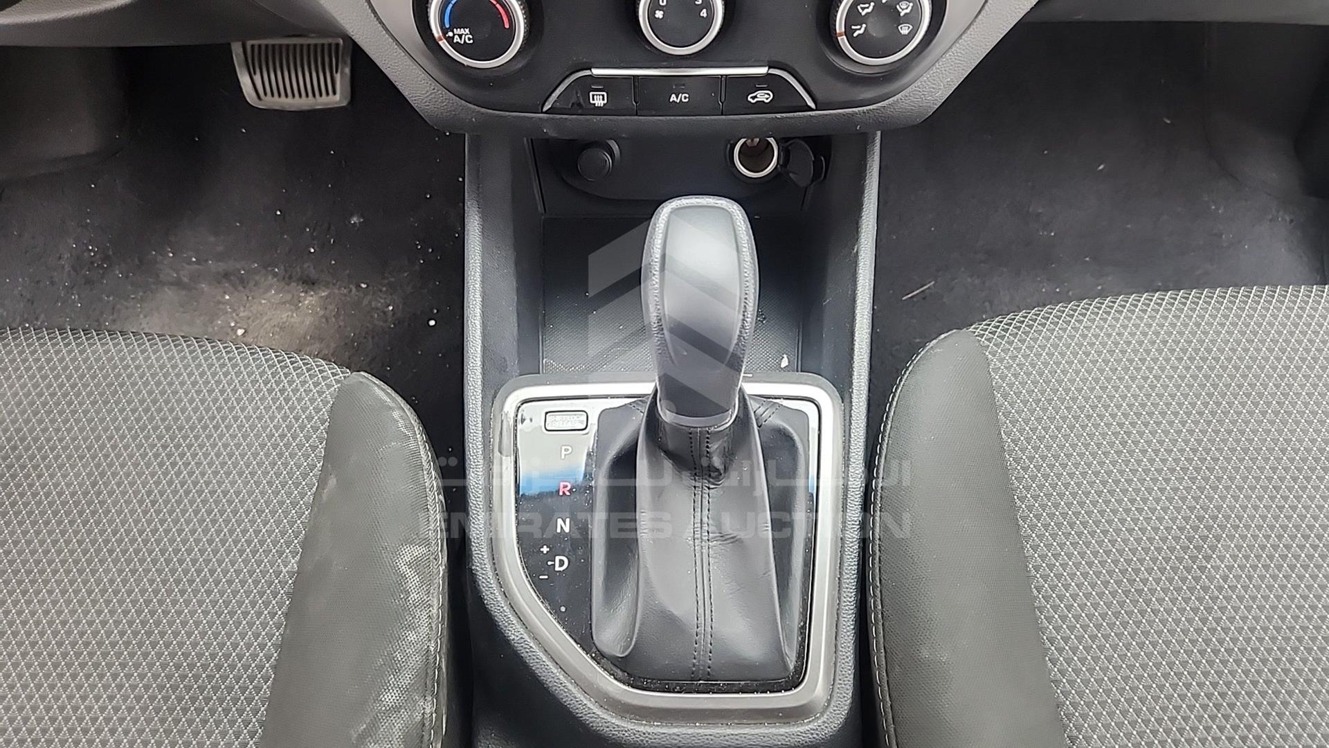 2017 HYUNDAI CRETA VIN: MALC281C6HM133670
