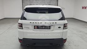 2016 Range Rover HSE — Rear View — Photo 6 — Thumbnail