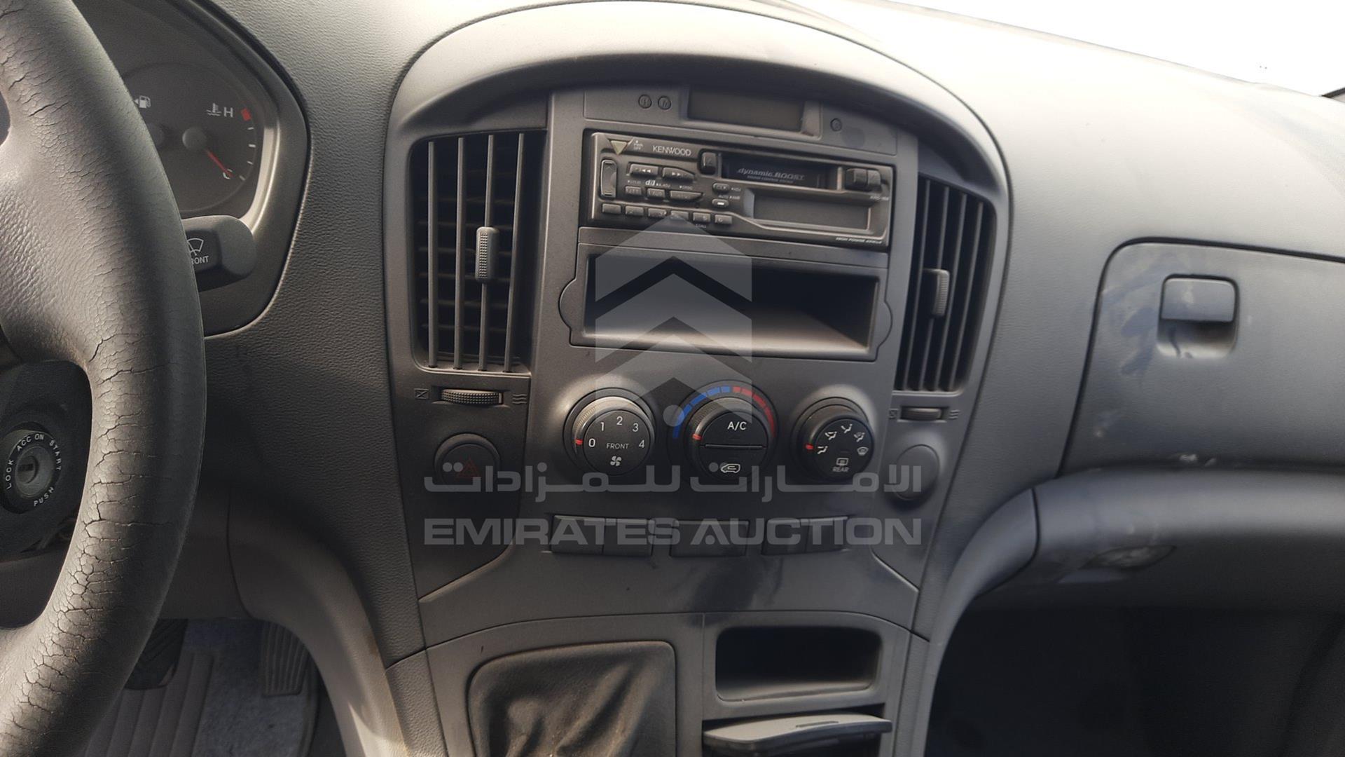 2009 HYUNDAI H1 VIN: KMHWG81R89U132698
