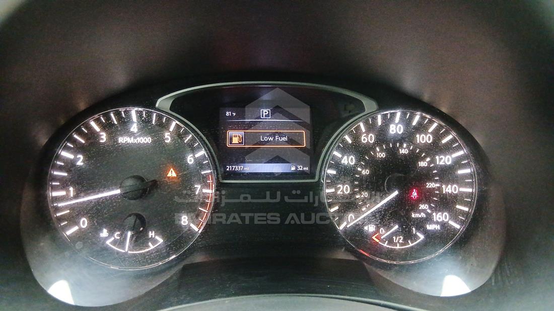 2016 Nissan Altima — Speedometer & RPM Gauges — Photo 17