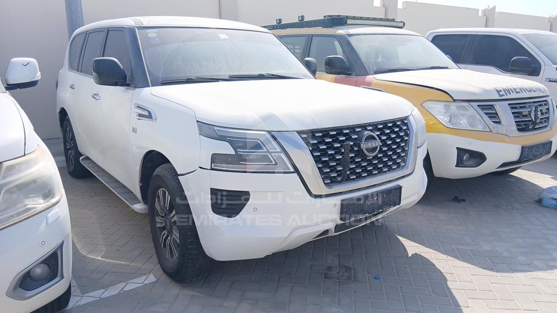 2022 Nissan Patrol — Front Right Angle — Photo 10