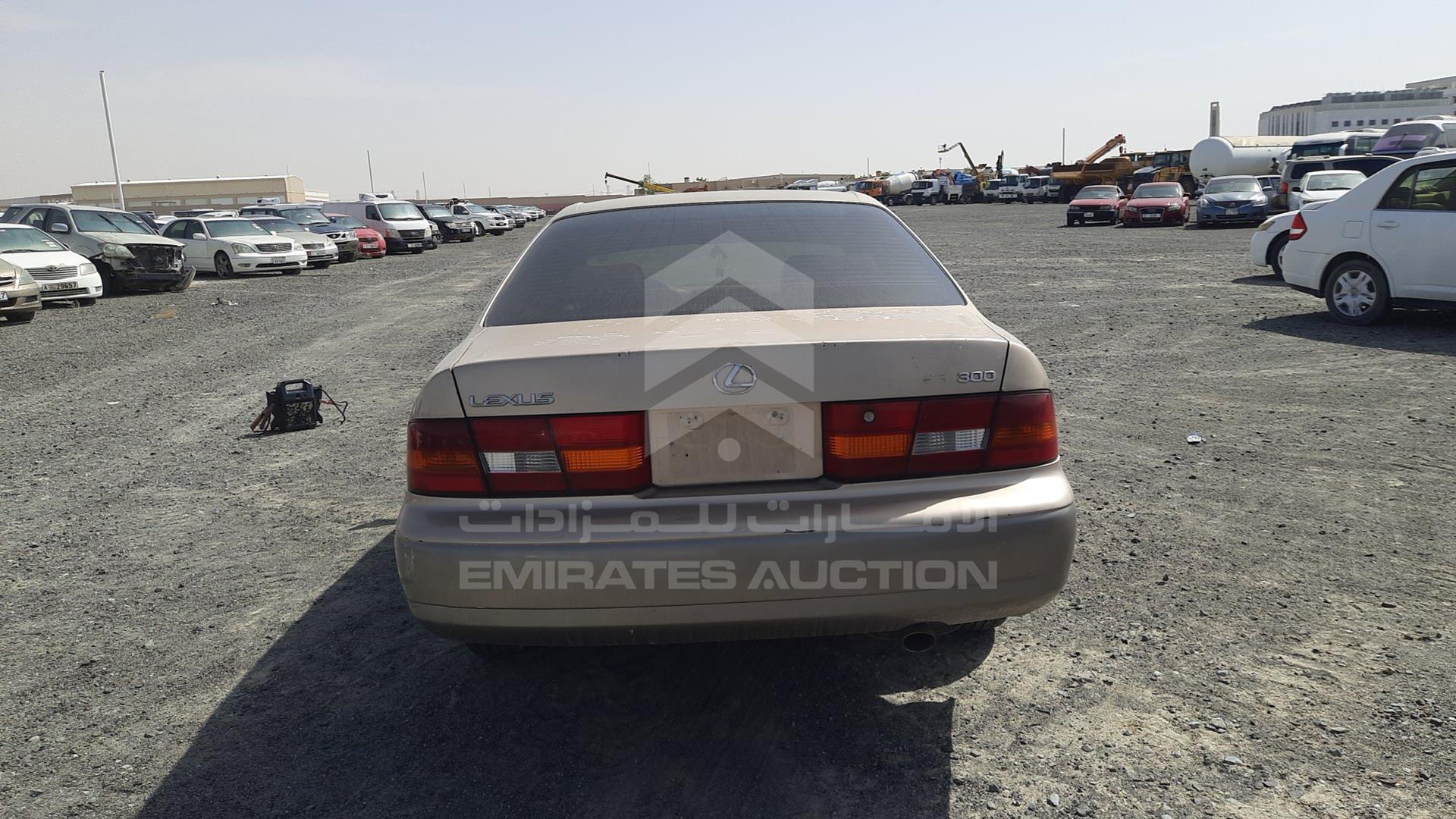 1999 LEXUS ES 300 VIN: JT8BF28G4X0165661