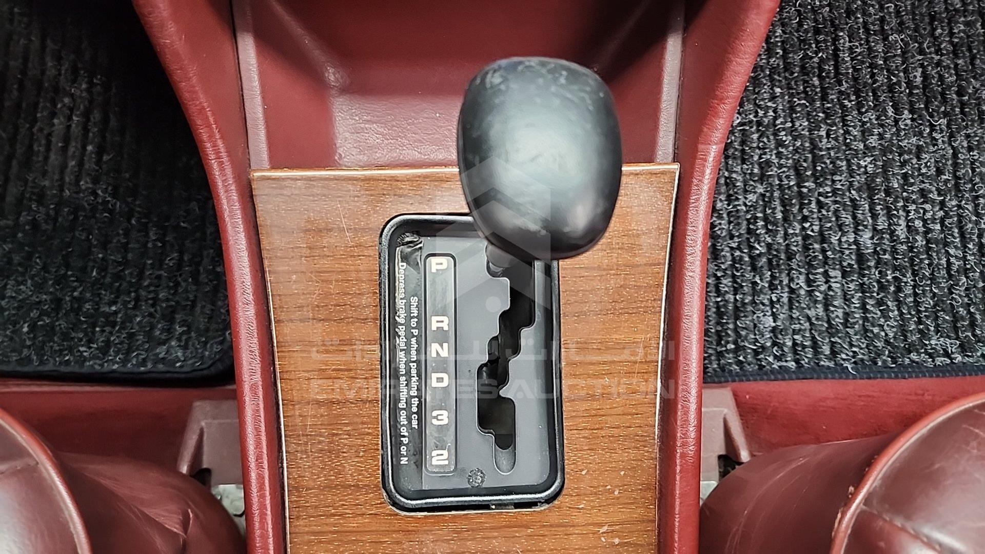1989 MERCEDES SEL 300 VIN: WDBCA25E2KA466194