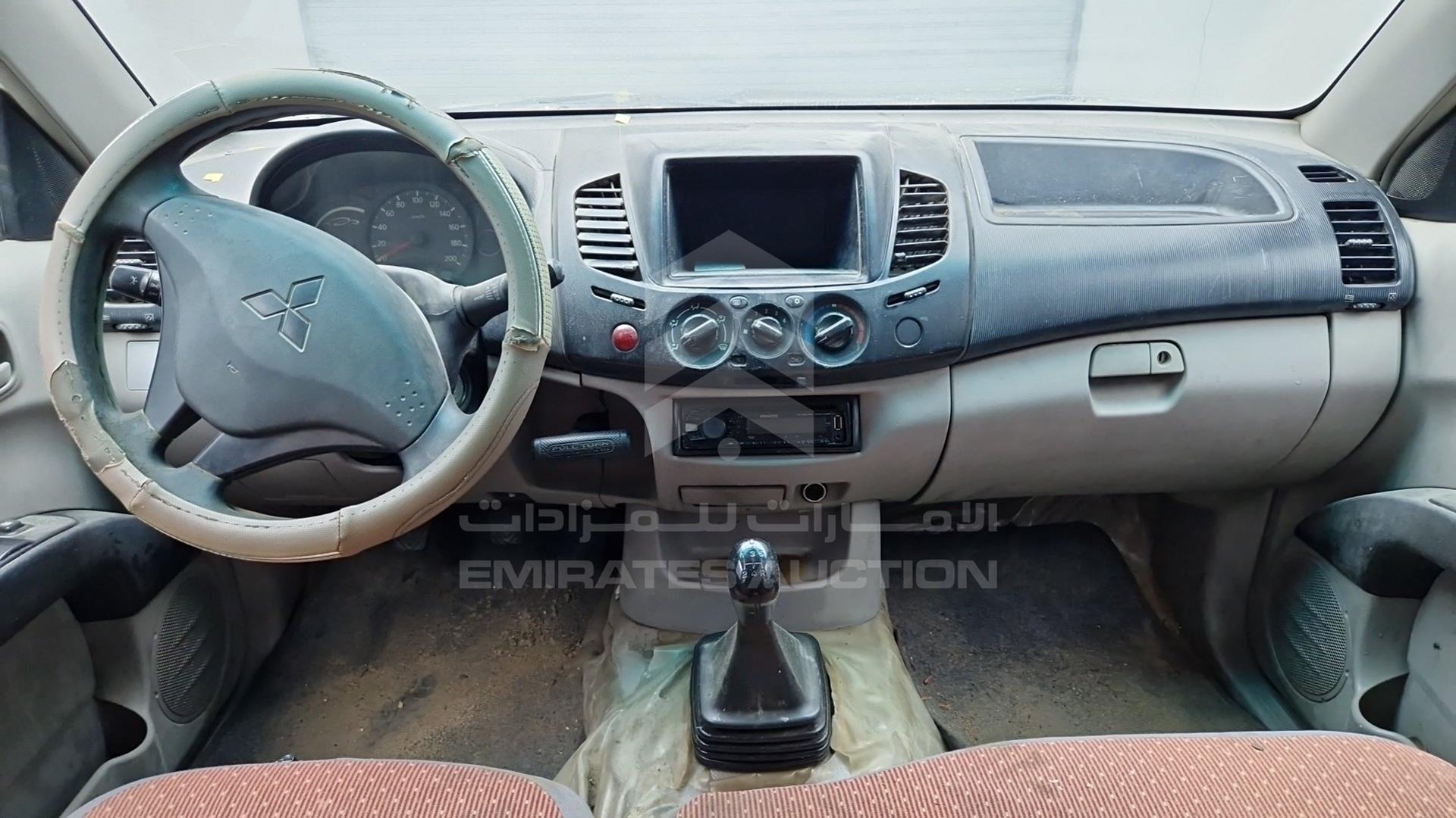 2013 MITSUBISHI PICK UP VIN: MMBJNKA50DD021332