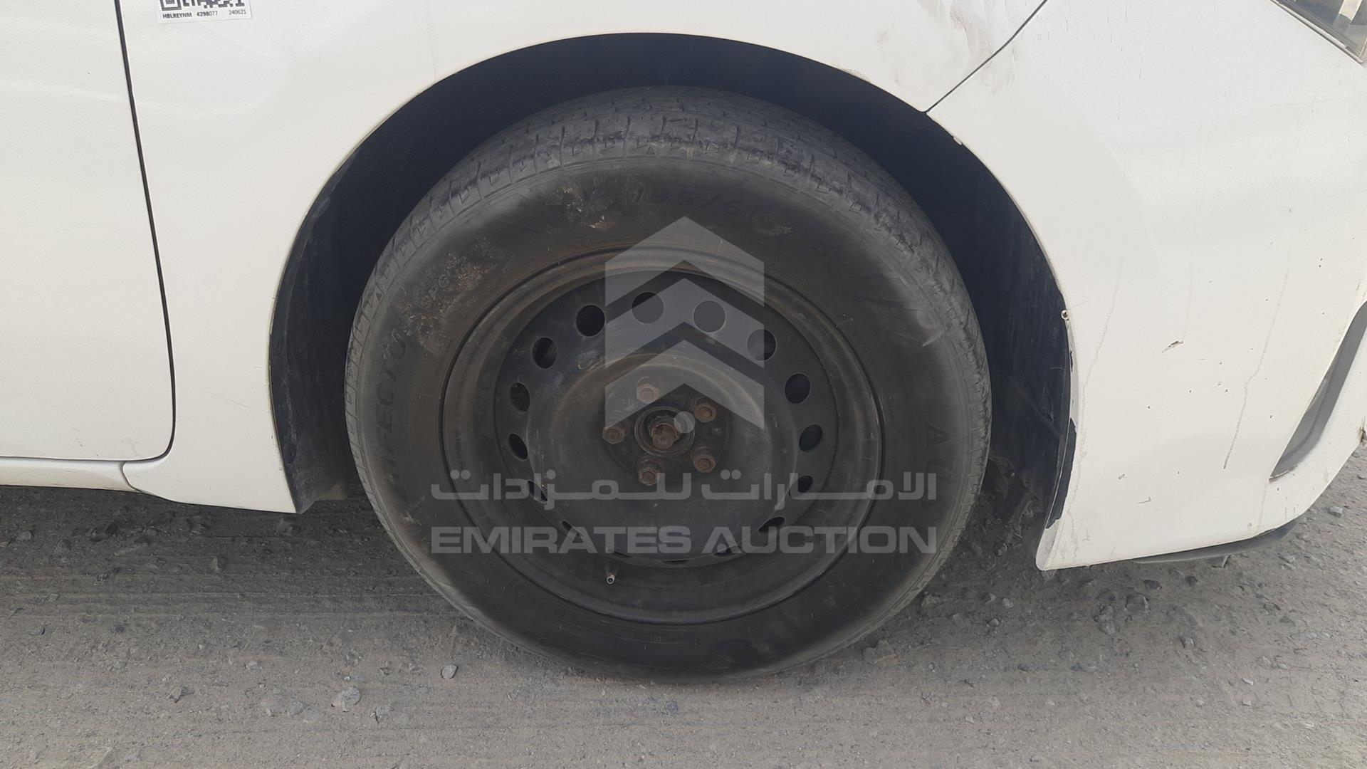 2015 TOYOTA COROLLA VIN: RKLBB9HE2F5139343