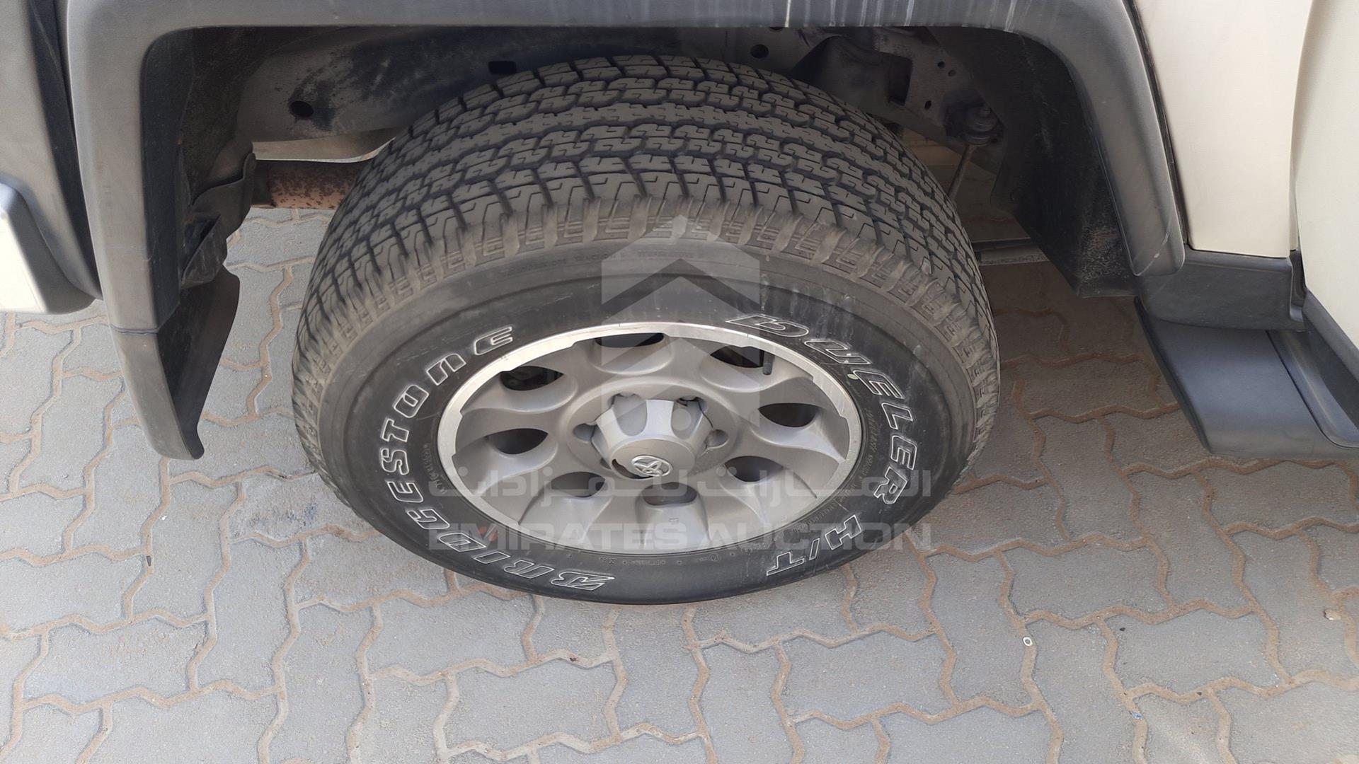 2013 TOYOTA FJ CRUISER VIN: JTEBU11FXDK171639