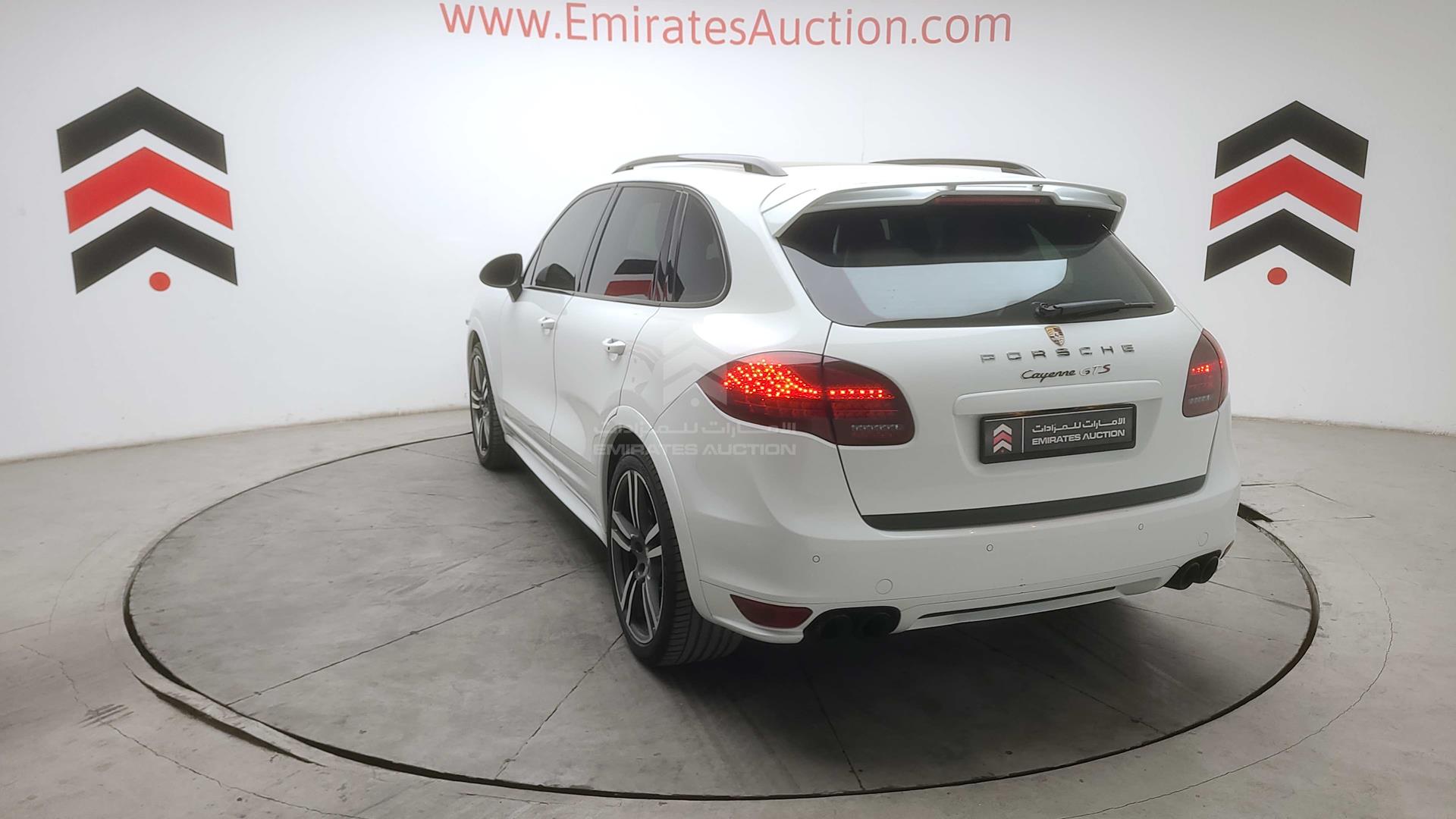 2013 PORSCHE CAYENNE GTS VIN: WP1ZZZ92ZDLA74142