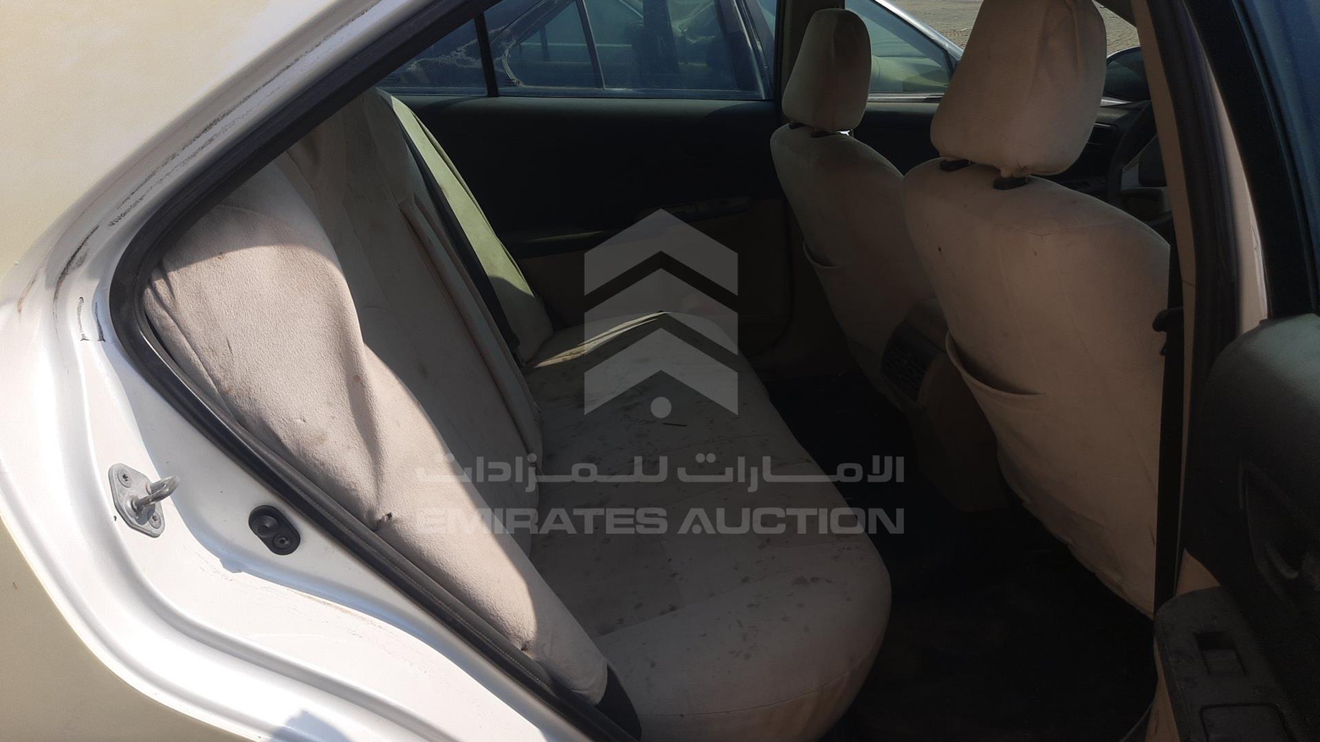 2015 TOYOTA --- VIN: 6T1BF9FK7FX585549