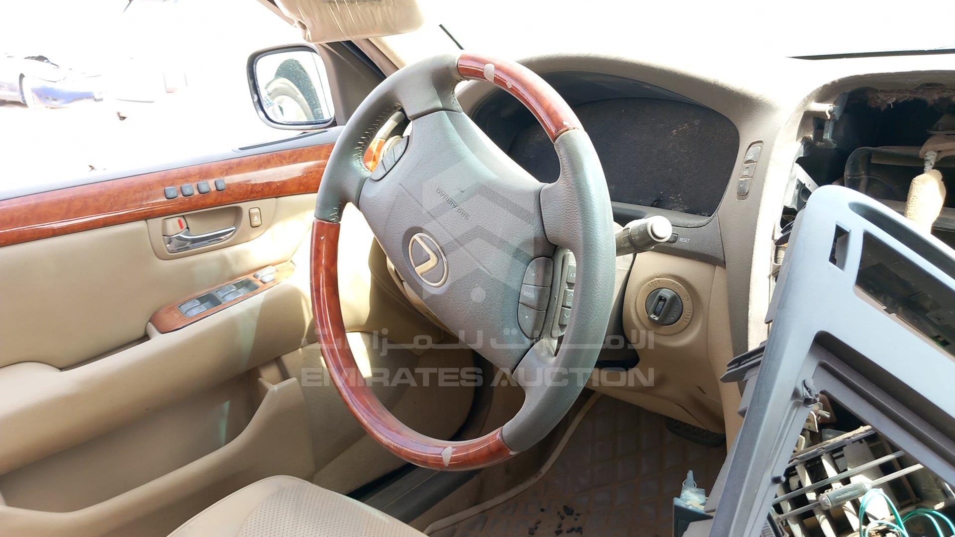 2005 LEXUS LS 430 VIN: JTHBN36F755023033