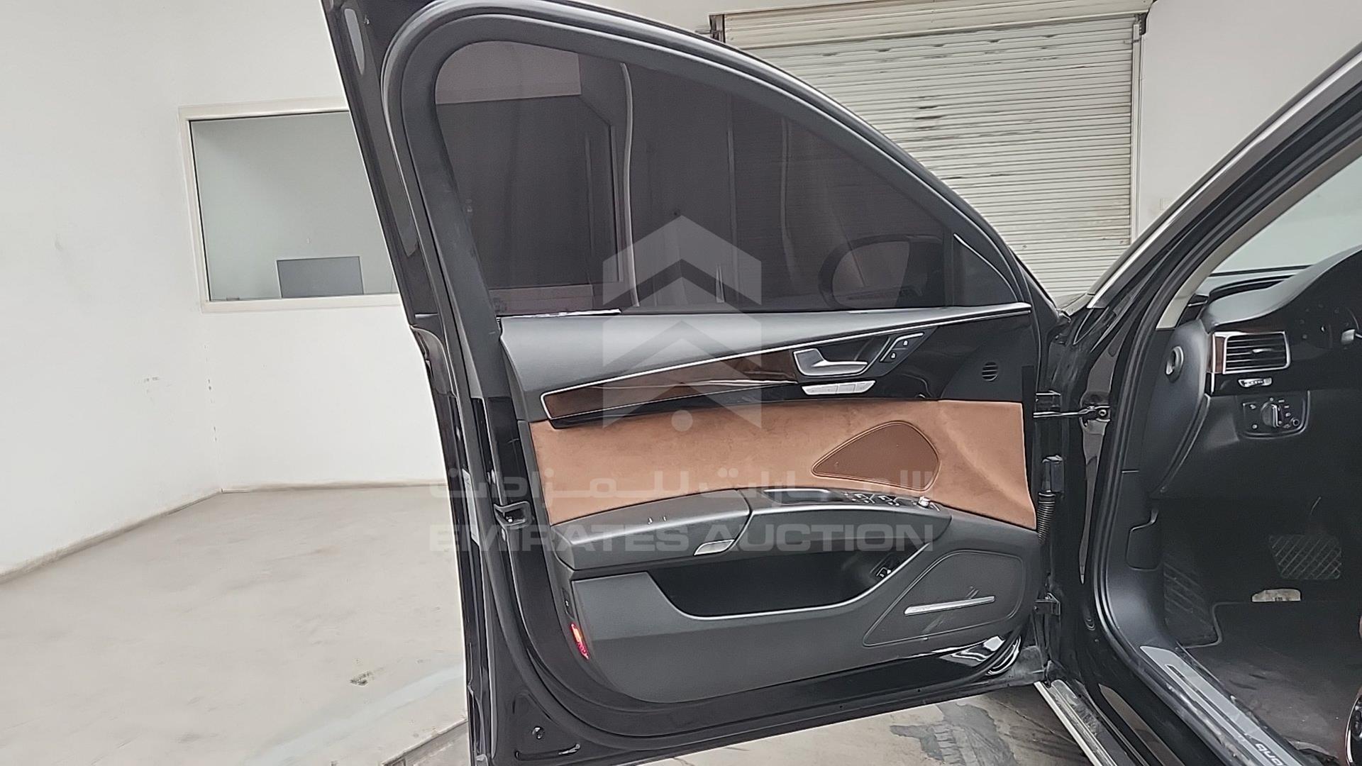 2016 AUDI A8 VIN: WAUYGBFD4GN007001