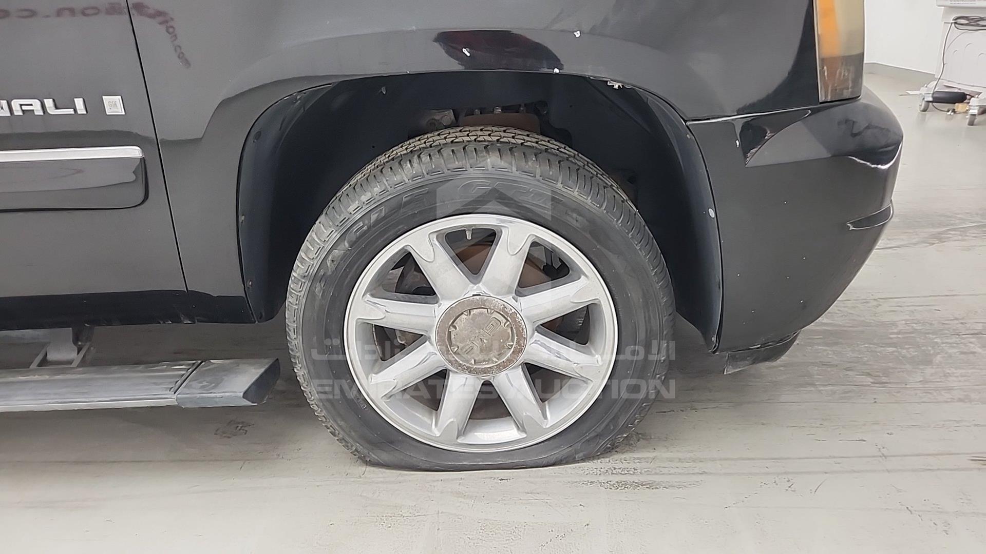 2008 GMC YUKON VIN: 1GKFK63808J142612