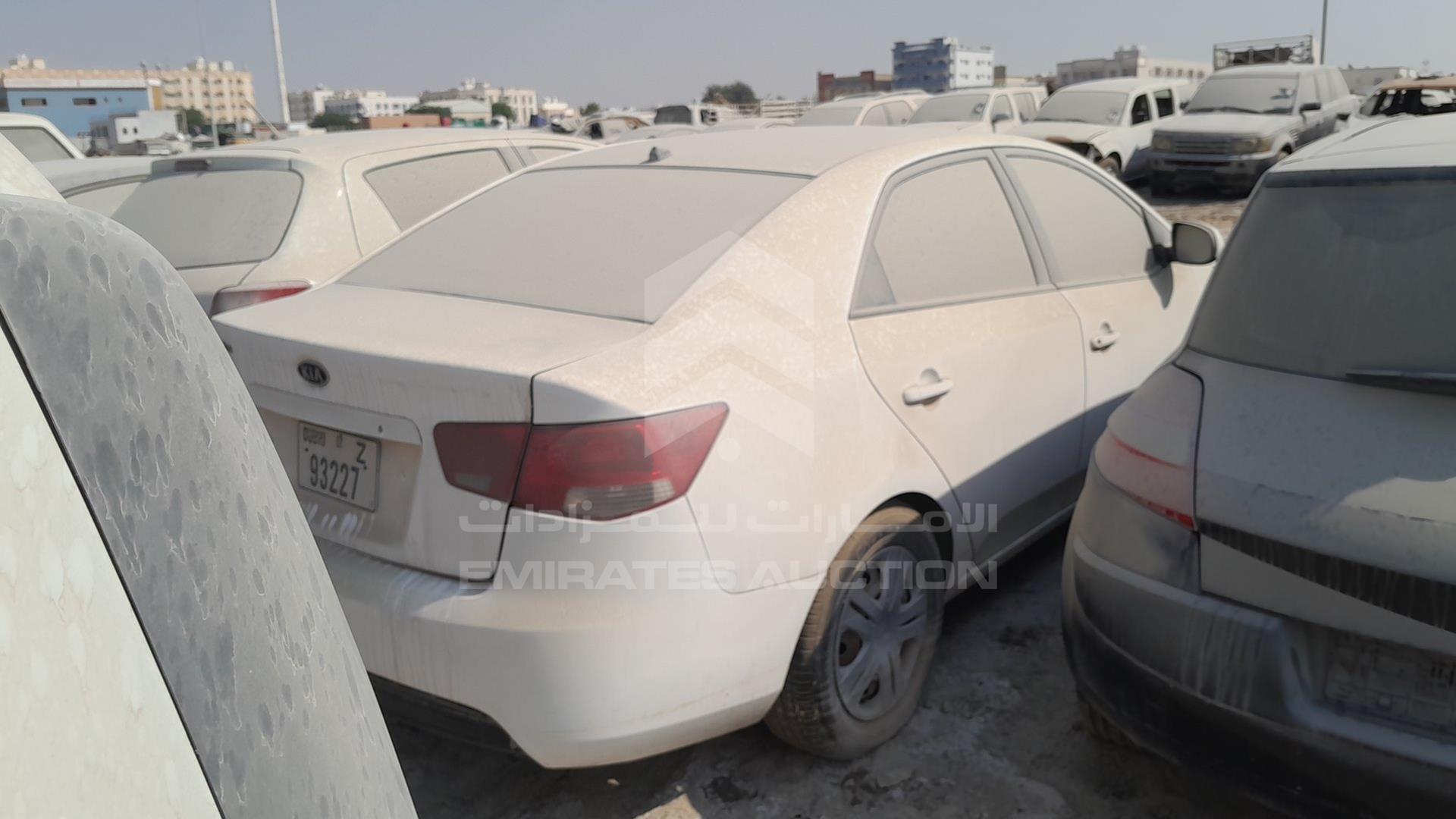 2011 KIA CERATO VIN: KNAFT411XB5352022