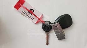 2008 Chevrolet Tahoe — Keys — Photo 5 — Thumbnail