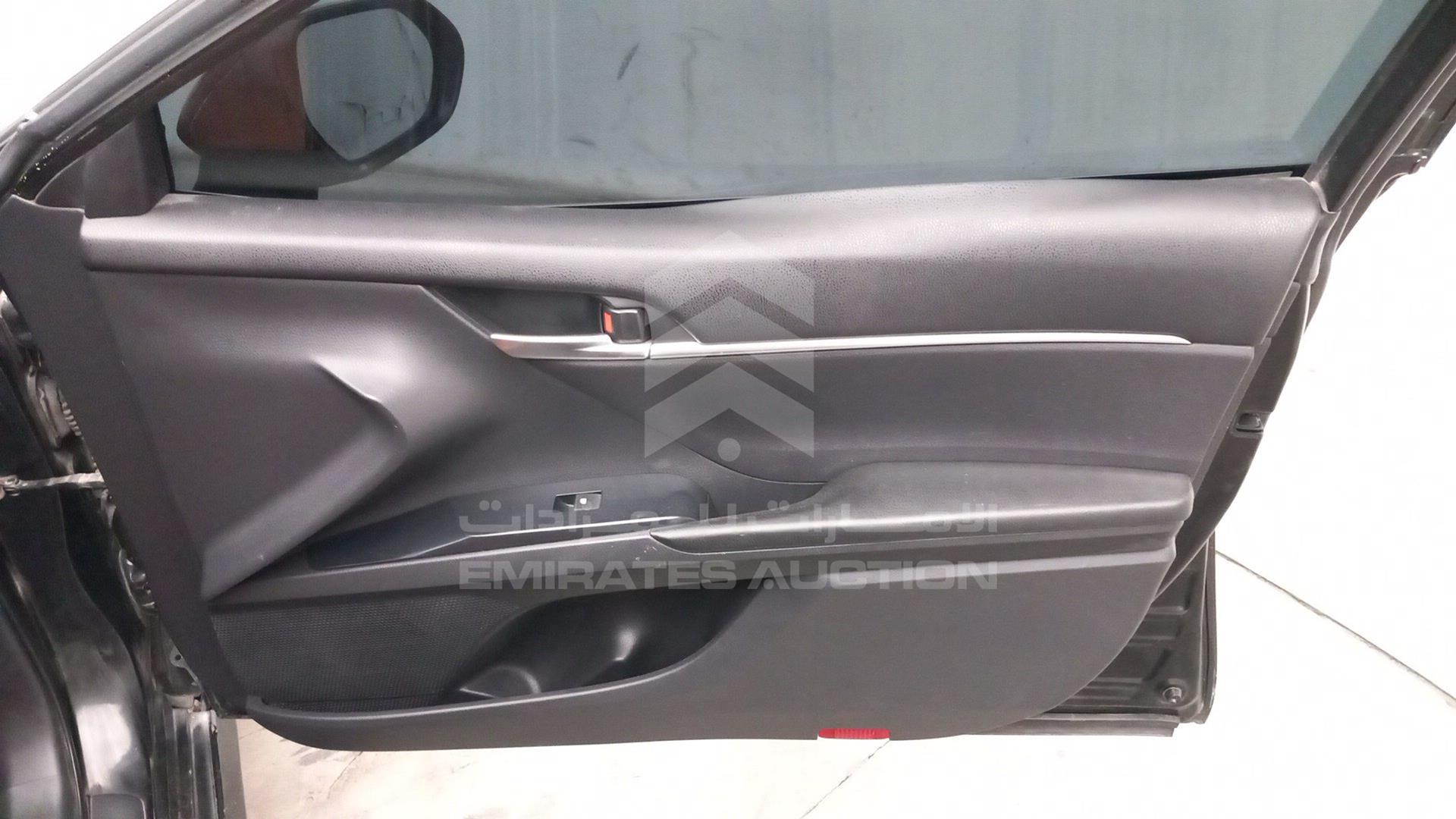 2018 TOYOTA CAMRY VIN: JTNB29HK5J3011956