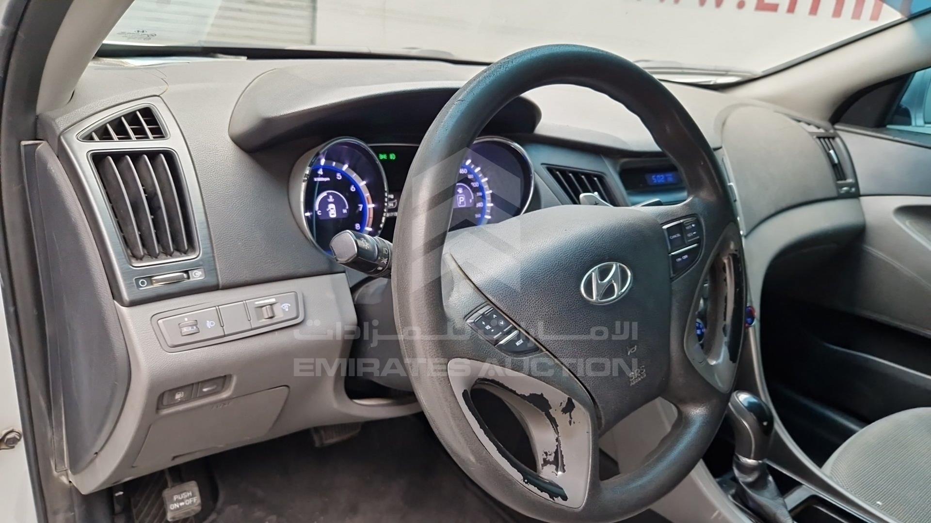 2014 HYUNDAI SONATA VIN: KMHEB41C0EA625057