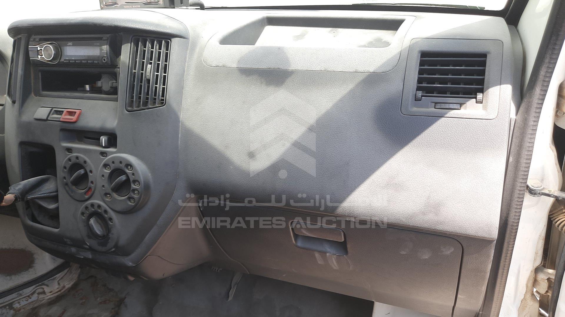 2013 DAIHATSU GRAN MAX VIN: MHKBC31E3DK210782