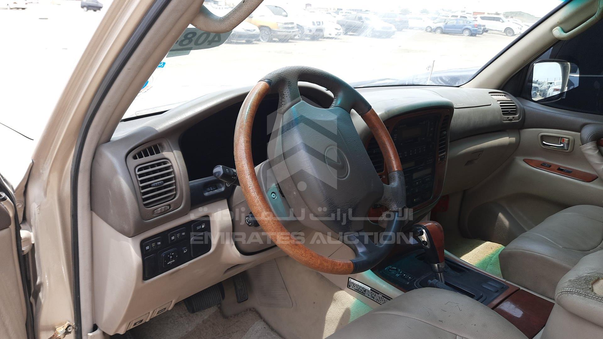 2000 LEXUS LX 470 VIN: JT6HT00W4Y0113337