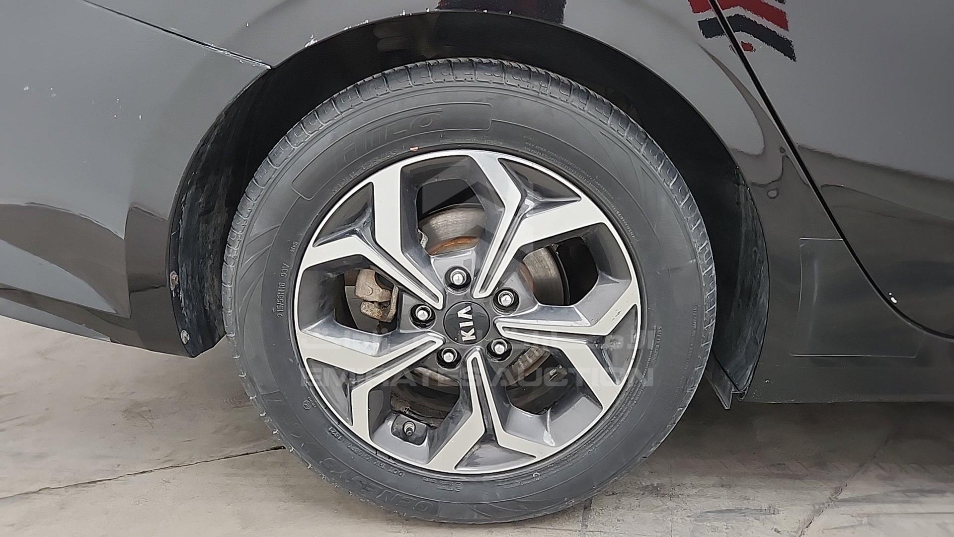 2020 KIA FORTE VIN: 3KPF24AD3LE174556
