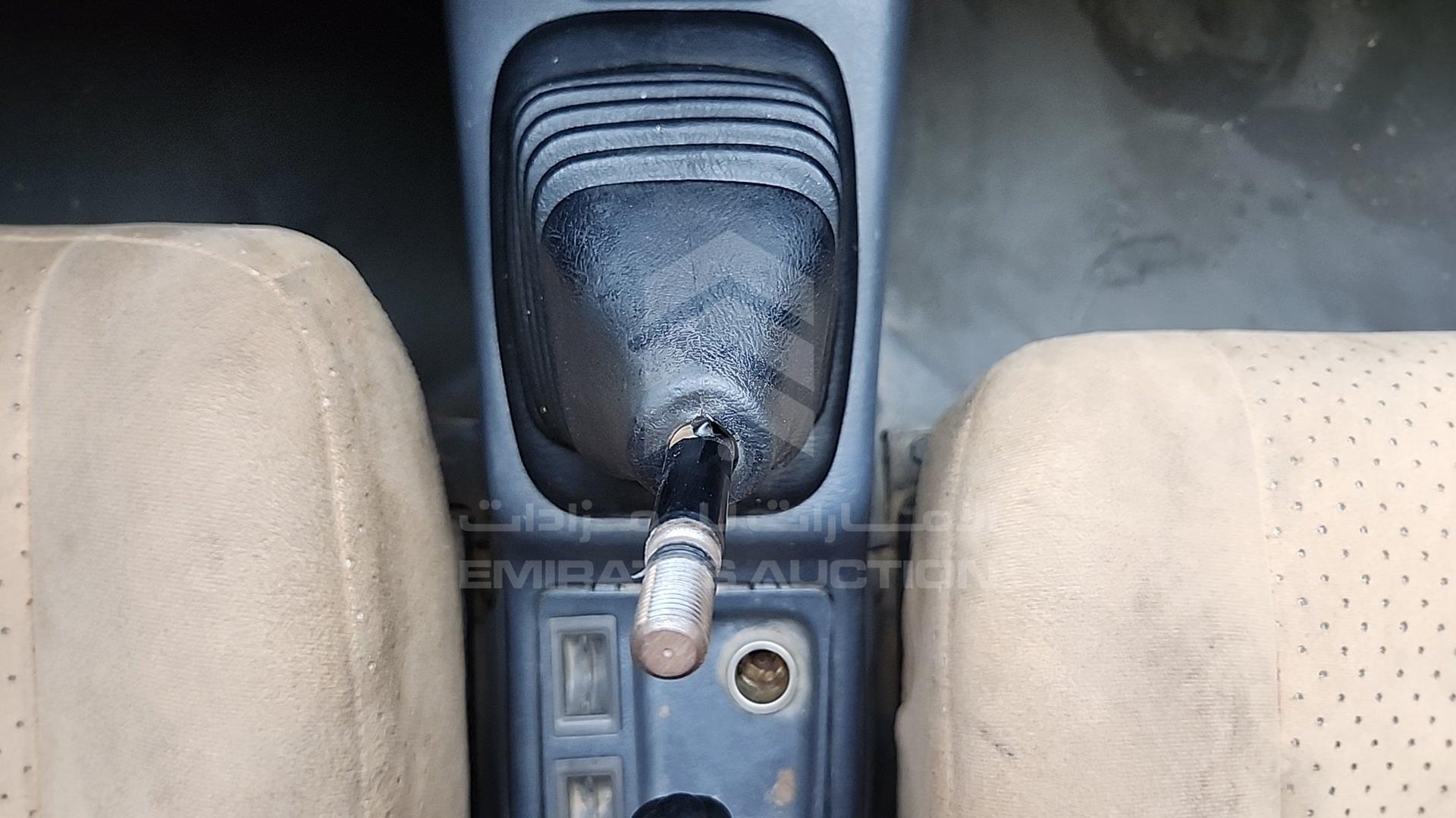 1996 TOYOTA RAV-4 VIN: SXA100142017
