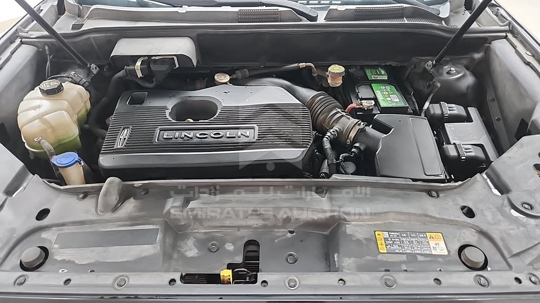 2019 Lincoln Nautilus — Engine Bay — Photo 33