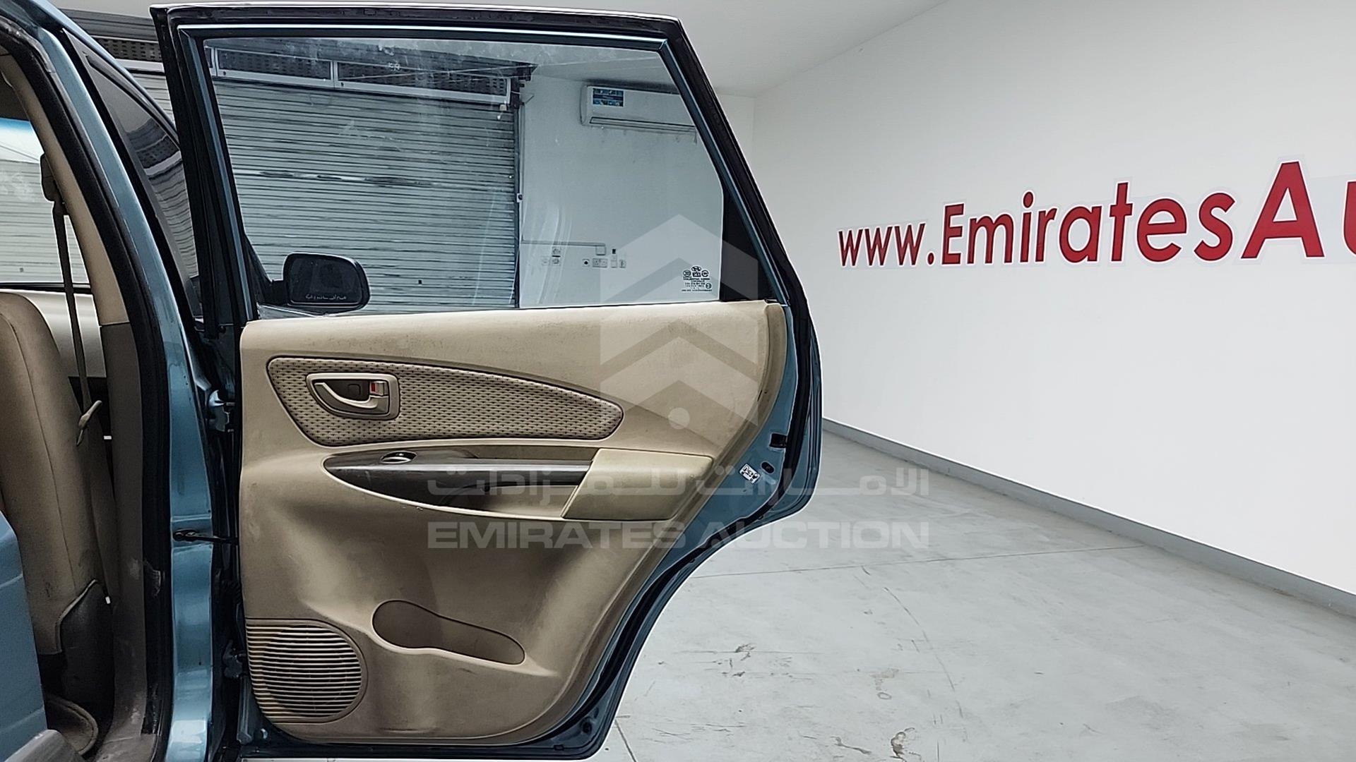 2009 HYUNDAI TUCSON VIN: KMHJM81BX9U992446