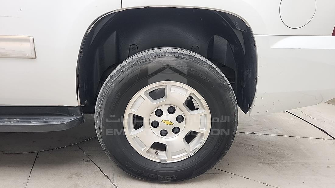 2012 Chevrolet Tahoe — Rear Left Tyre — Photo 35