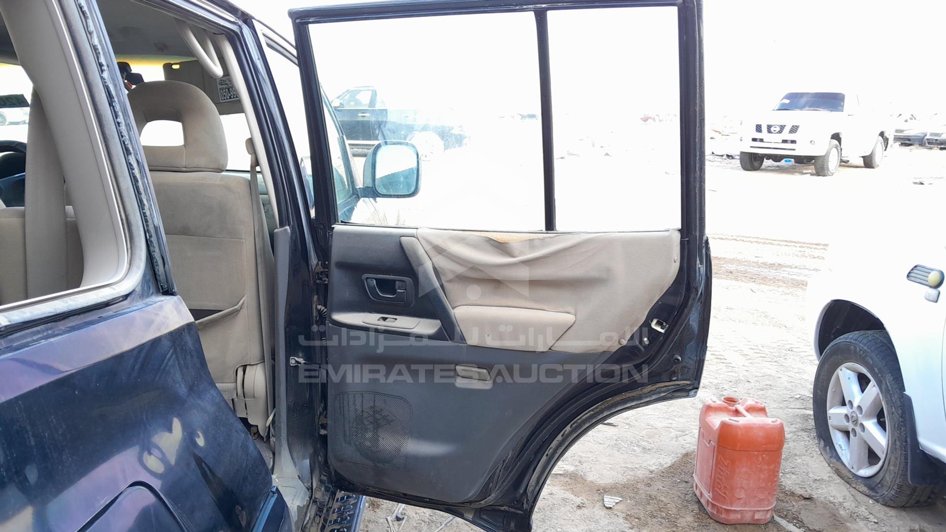 2007 MITSUBISHI PAJERO VIN: JMYLRV73W7J703442