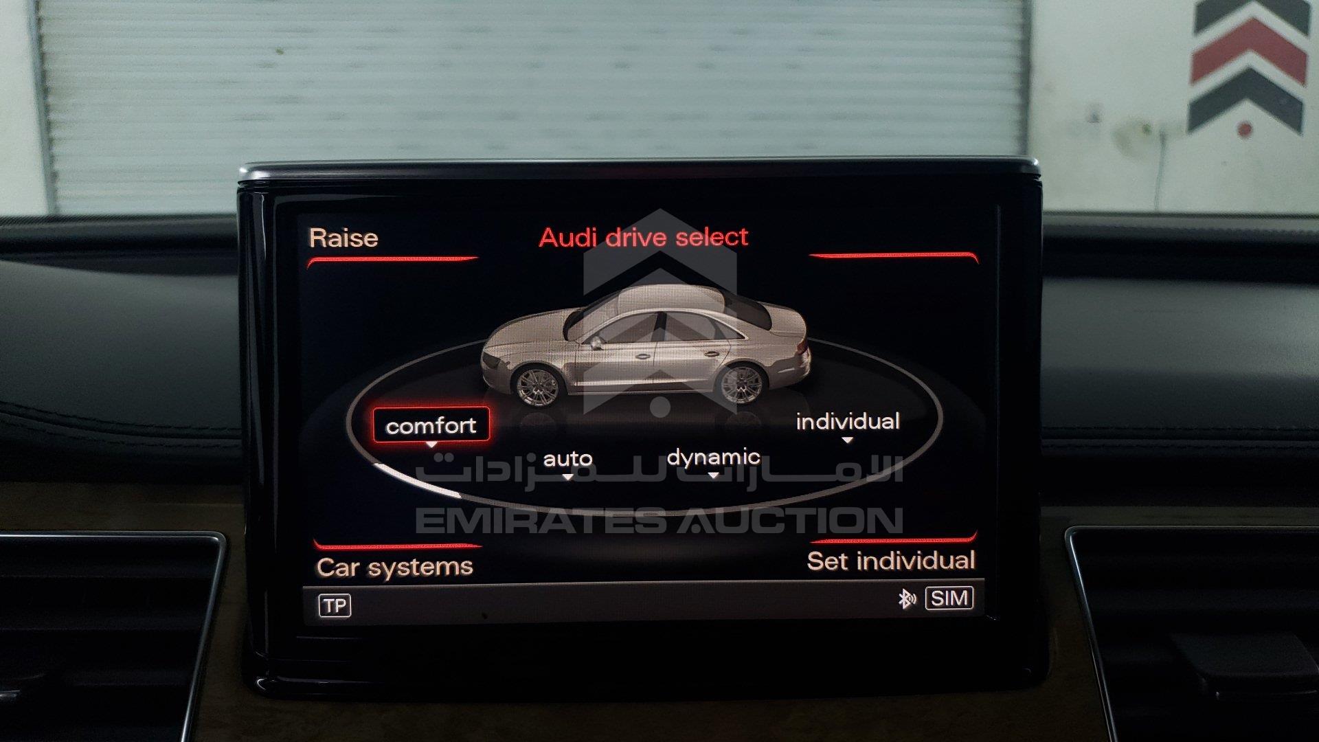 WAUR4B4H5CN012950 - 2012 Audi A8 - #353160