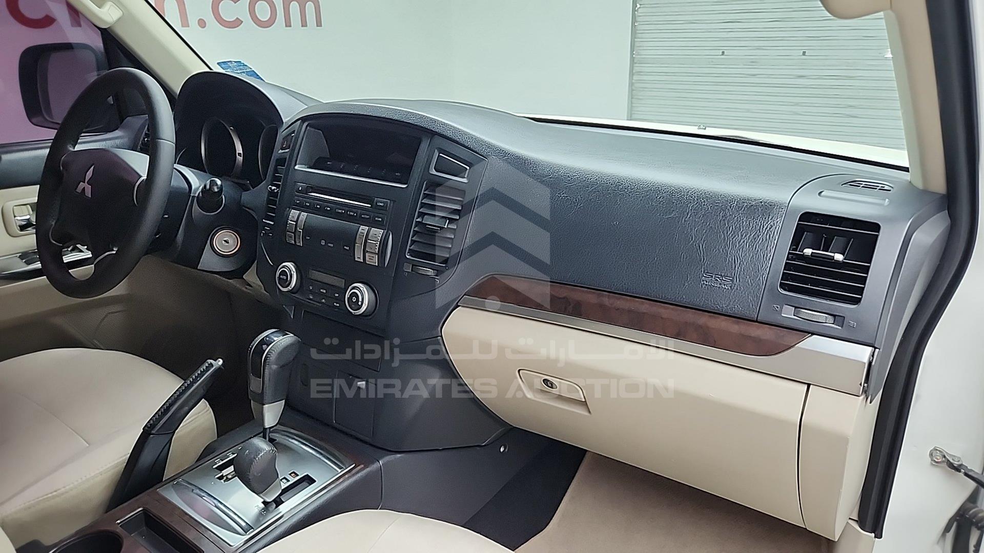 2013 MITSUBISHI PAJERO VIN: JMYLRV95WDJ704386