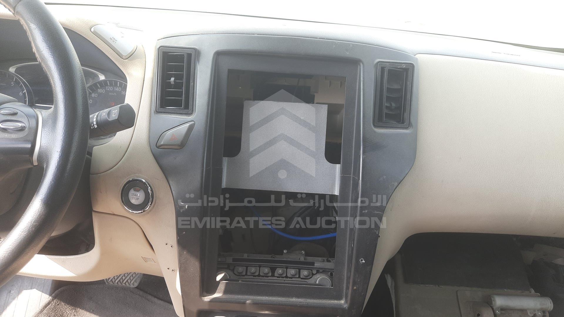2019 NISSAN PATHFINDER VIN: 5N1CR2M84KC579747