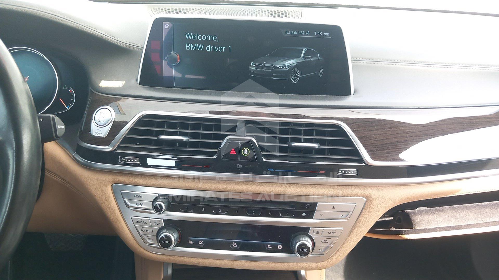 2016 BMW 730 VIN: WBA7E010XGG560458