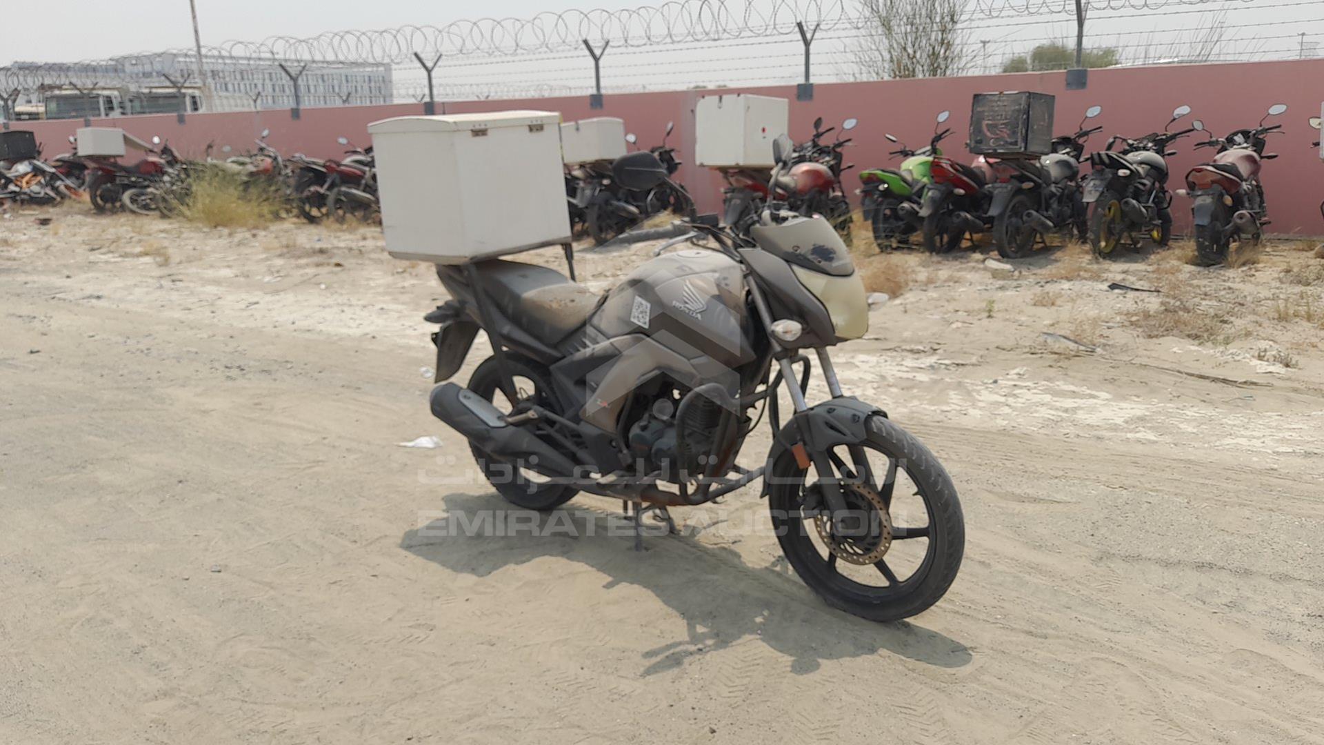 2016 HONDA UNICORN VIN: ME4KC2033G8004095