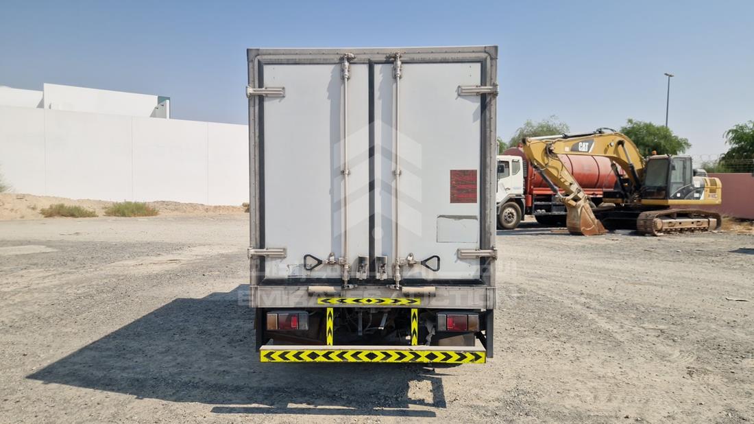 2013 Isuzu NMR — Rear View — Photo 7