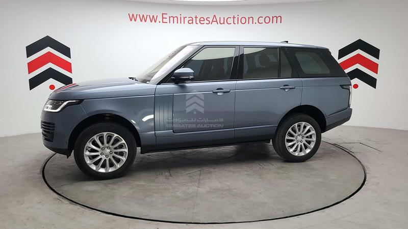 SALGA2BV6JA380966 Auction: EmiratesAuction Lot: 405807 SALGA2BV6JA380966 Range Rover Vogue SE 2018 BLUE Photo 49