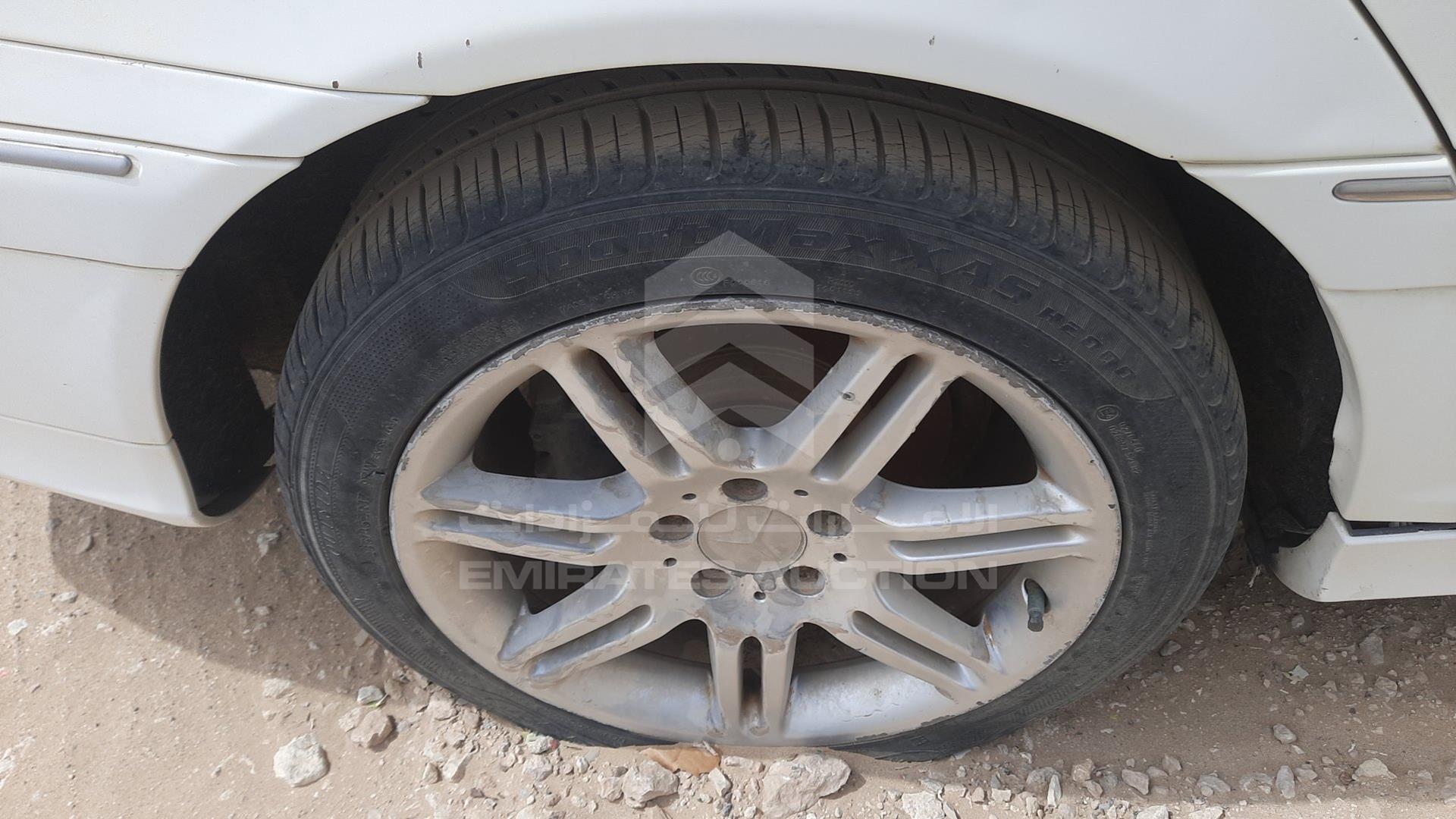 0 MERCEDES C 230 VIN: WDB2030401F632680